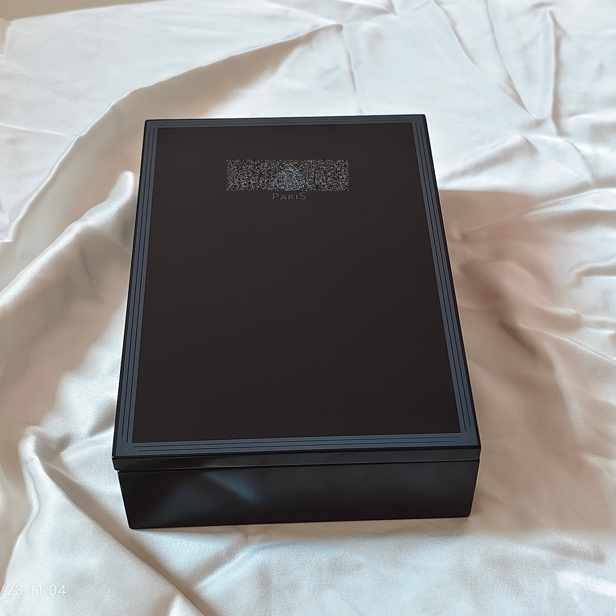 Luxury piano lacquer wooden perfume box with mirror finish for European niche fragrance brand